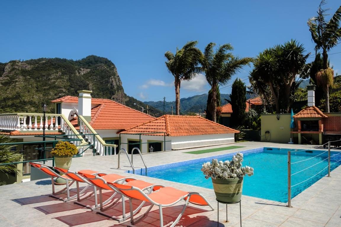 Guestready - Hikers Haven Hotel Sao Roque Do Faial Bagian luar foto