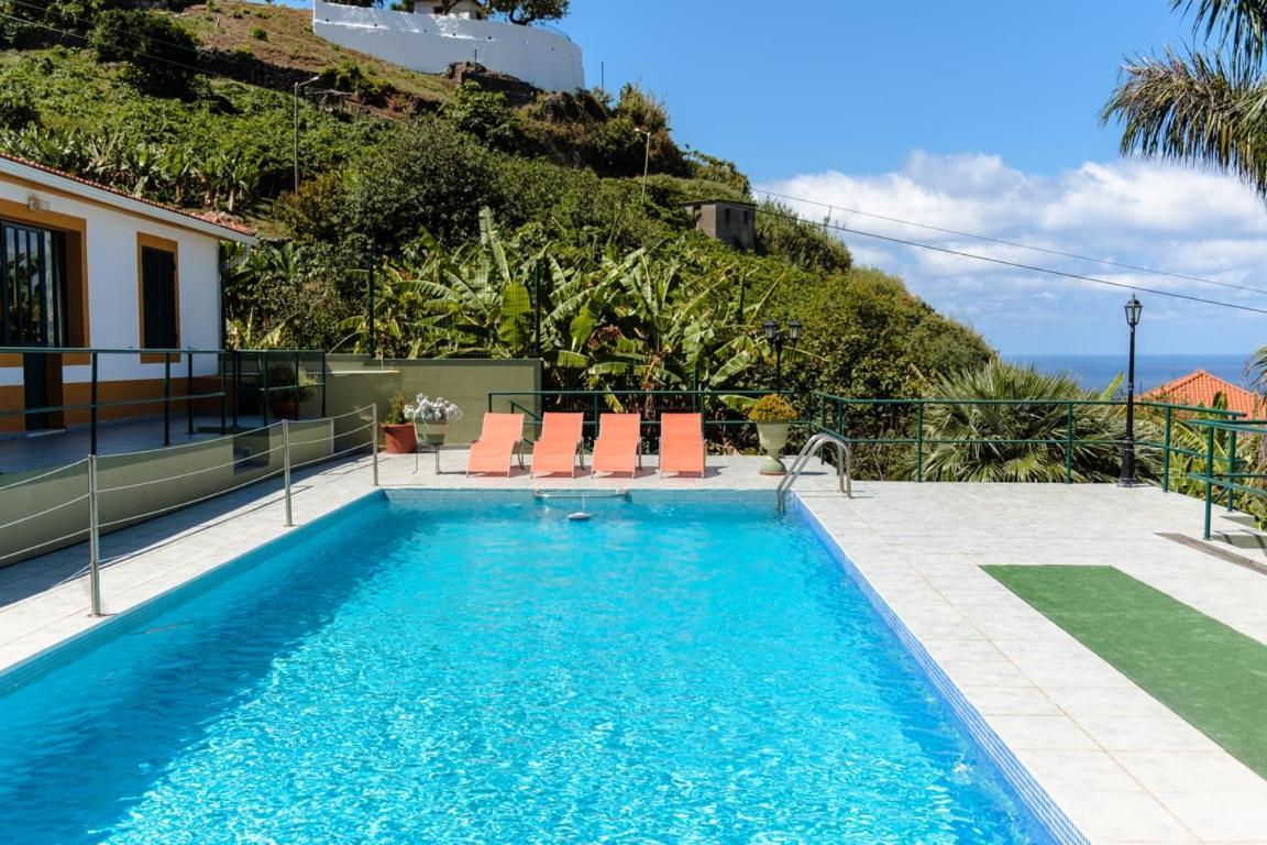 Guestready - Hikers Haven Hotel Sao Roque Do Faial Bagian luar foto