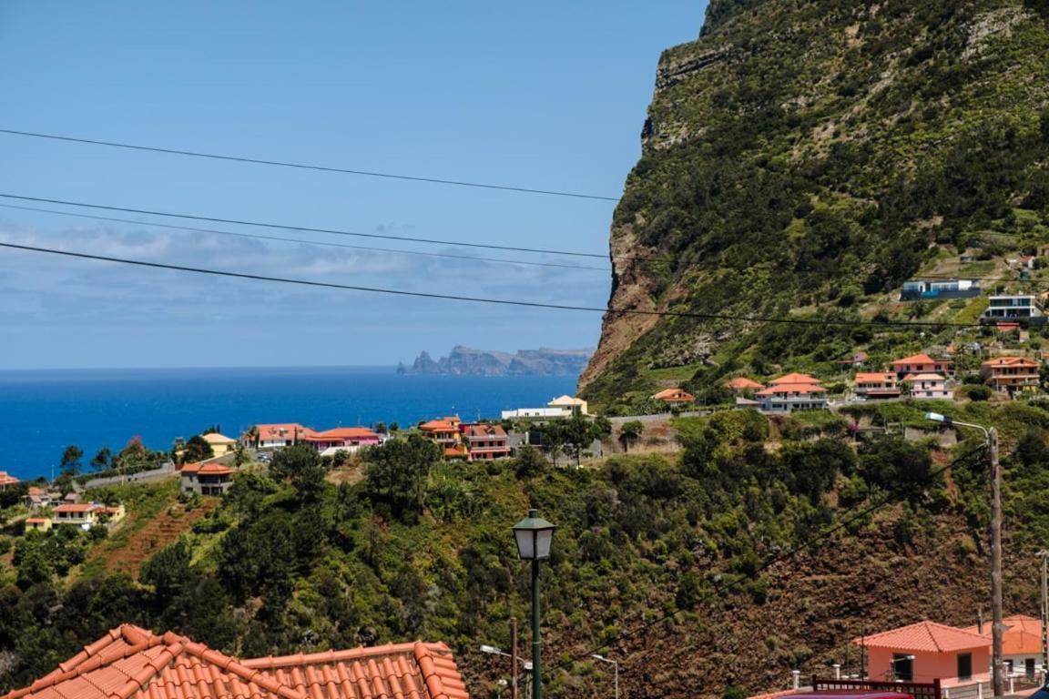 Guestready - Hikers Haven Hotel Sao Roque Do Faial Bagian luar foto