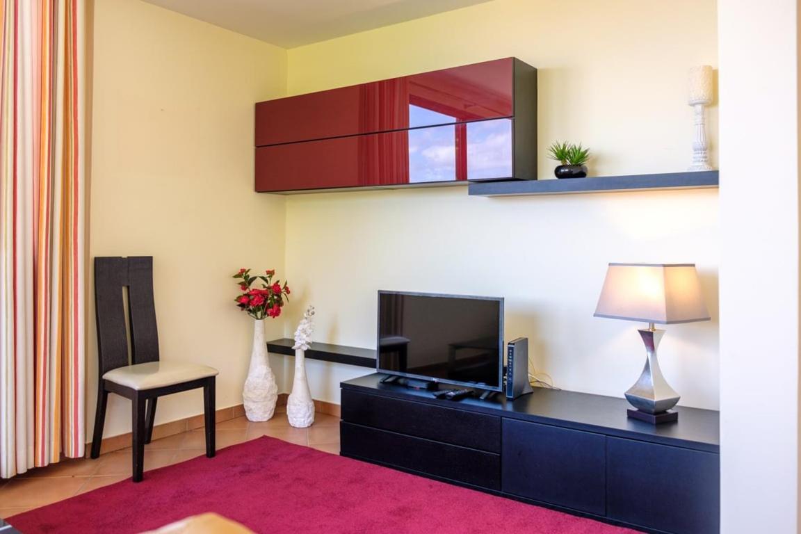 Guestready - Hikers Haven Hotel Sao Roque Do Faial Bagian luar foto