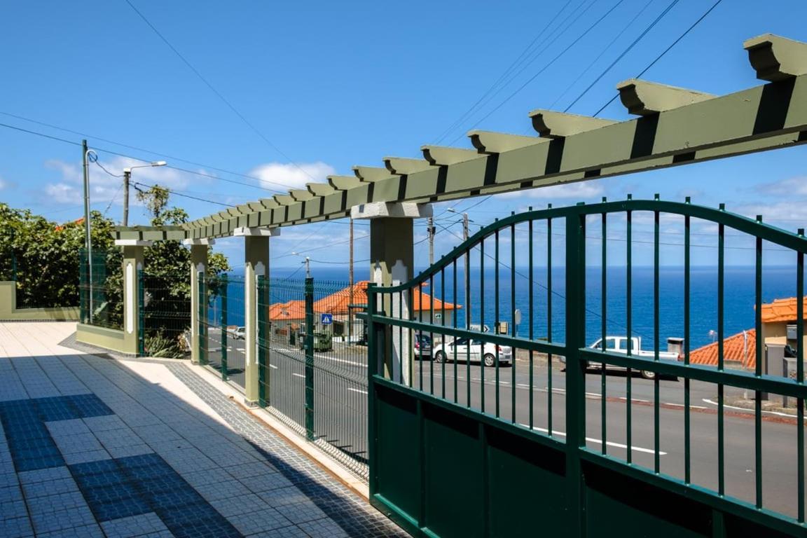 Guestready - Hikers Haven Hotel Sao Roque Do Faial Bagian luar foto
